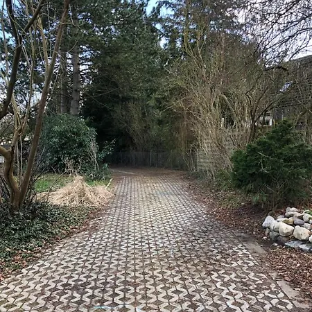 Ferienwohnung Mit 2 Schlafzimmern, Ideal Fuer Handwerker, Geschaeftsreisende, Tagestouristen * Dorf Mecklenburg